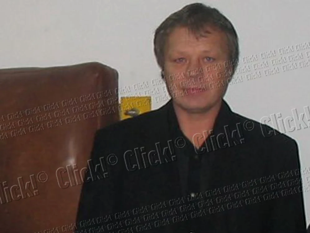 Constantin Spak şi-a înfipt de trei ori cuţitul în piept
