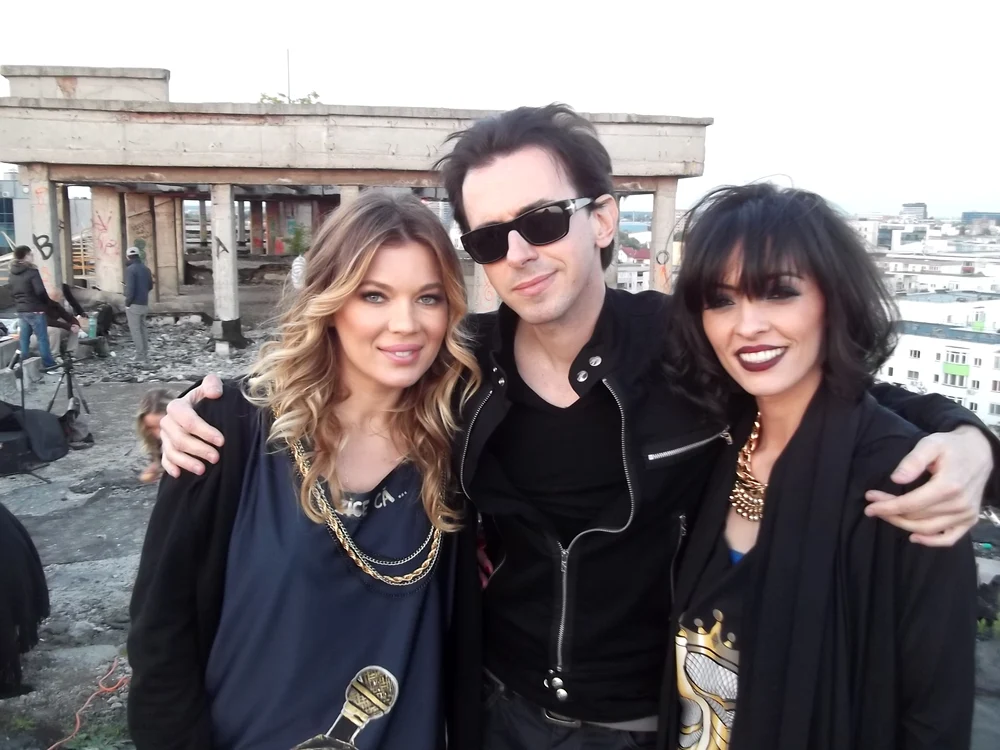 
    Gina Pistol, Keo şi Cosmina Păsărin  