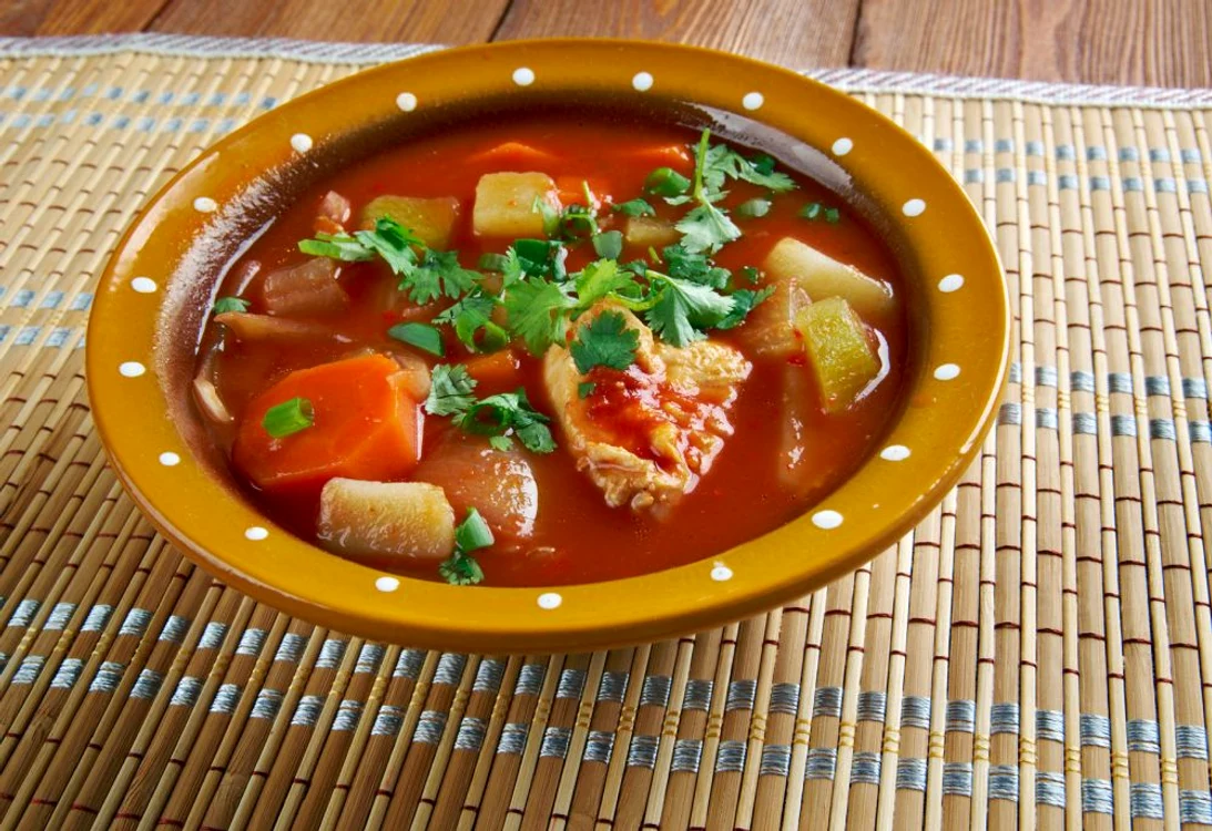 ciorba de curcan cu taitei de casa jpeg