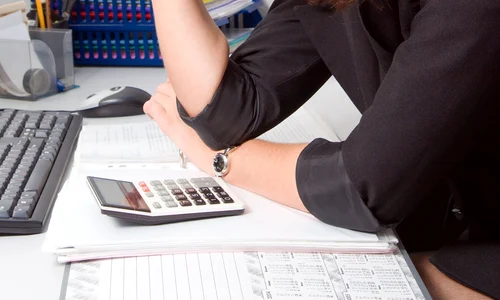 contabila FOTO Fotolia