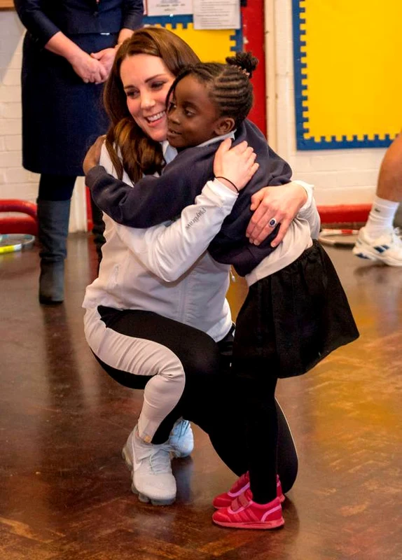 3 kate0hug jpg jpeg