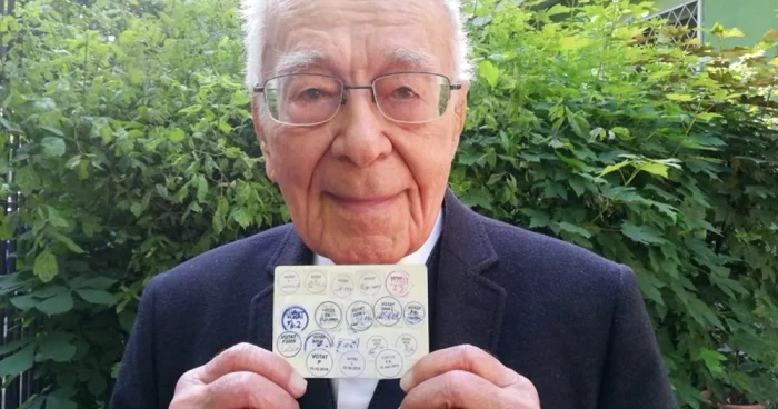 Mihai Șora nu lipsea de la vot și îi îndemna pe români să facă la fel. Sursa: Facebook