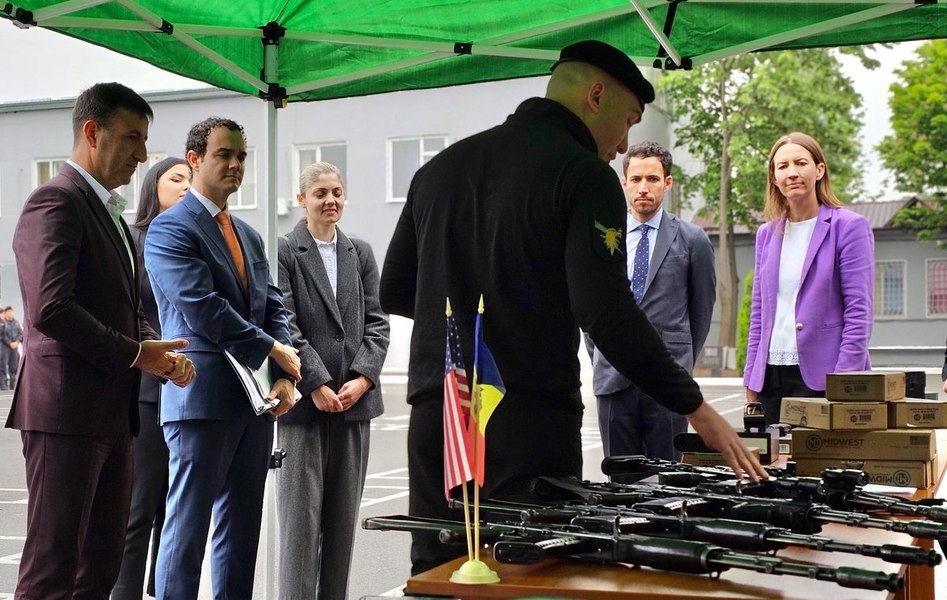 Moldova, pe lista țărilor unde SUA ar putea trimite imigranți ilegali. Poliția din Chișinău primește ajutor american