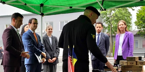 SUA donează echipamente moldovei FOTO X jpeg