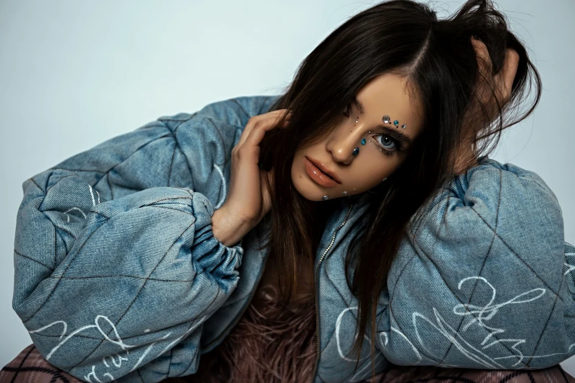 Roxen a lansat deja un hit, „You Don't Love Me“ FOTO TVR