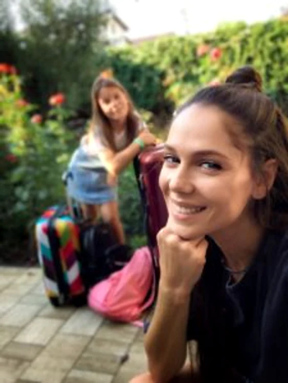 Irina Fodor și Diana s-au dus să-l surprindă pe „tati”