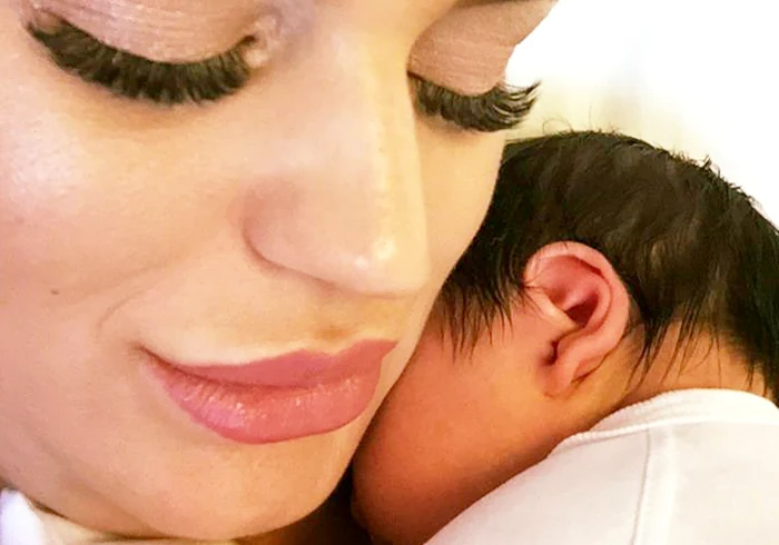 
    Soția lui Cristi Pascu, Emilia, a născut la 15 ianuarie o fetiță de nota 10foto: arhiva personală  