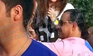 Teodora Stoica, pe plajă cu prinţul Al Habtoor (Foto: Mihai Ionescu) jpeg