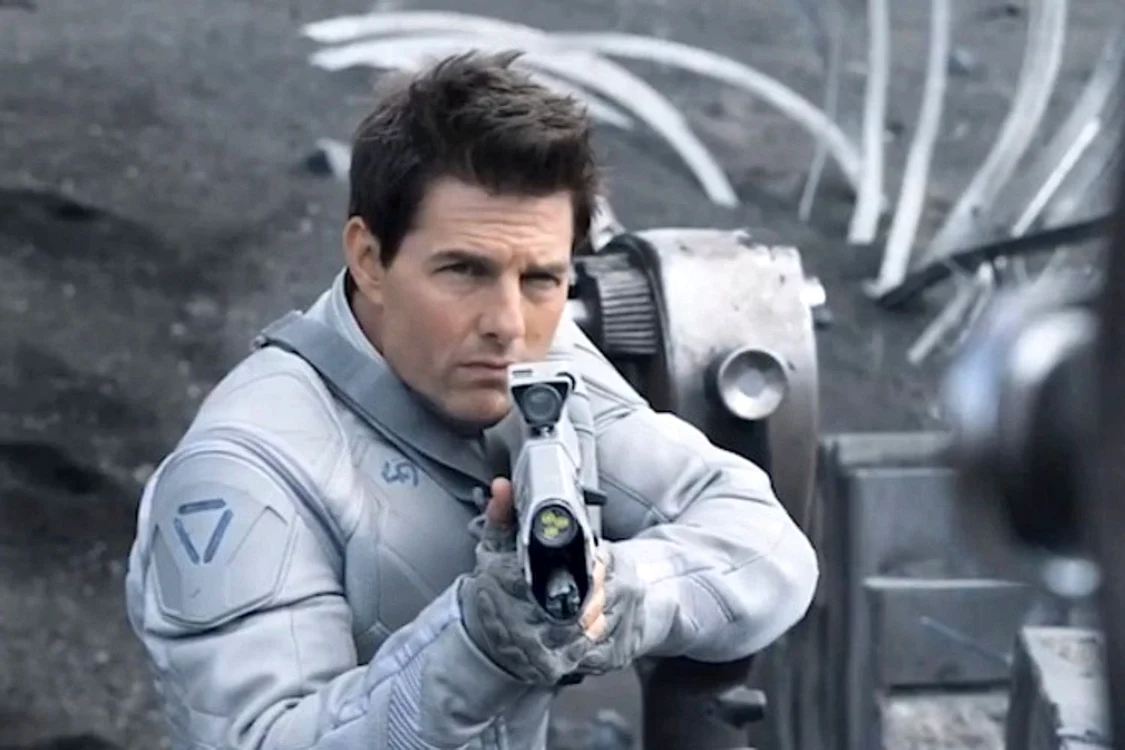 Tom Cruise a jucat rolul unui astronaut în filmul "Oblivion"