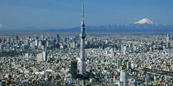 Clădirile înalte din Tokyo s-au clătinat puternic