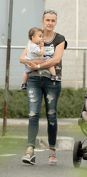 Soţia lui Marcel Pavel, la plimbare cu Iuvenalia