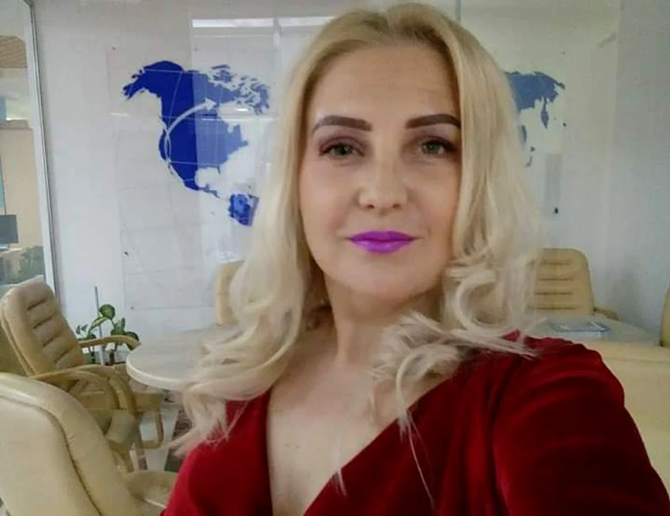 
    Irena Boclincă a parodiat-o pe Viorica Dăncilă la emisiunea ”iUmor”foto: Antena 1  