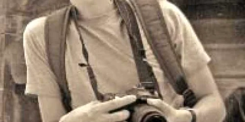 Designerul Dragoş Motică (28 de ani) este creatorul trofeului în formă de spirală   Foto: arhiva personală
