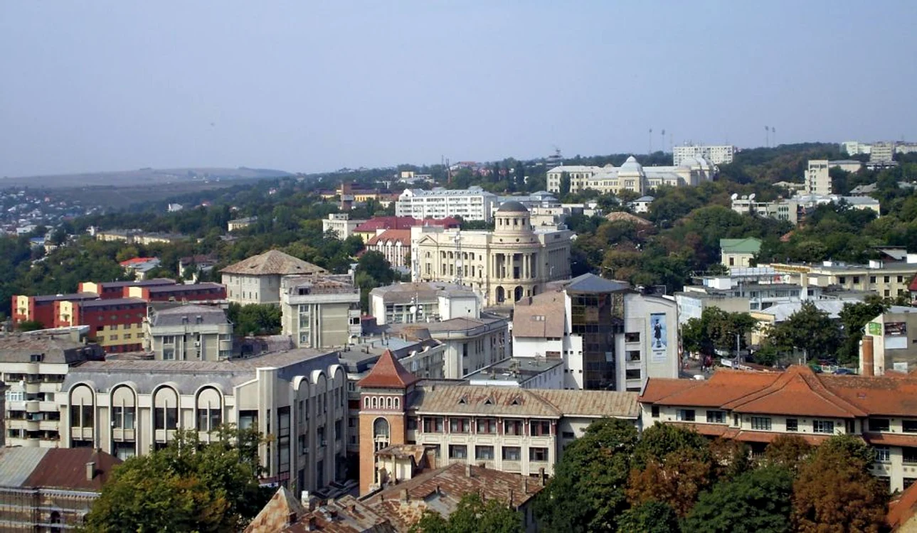 Oraşul Iaşi SURSĂ Arhiva Adevărul