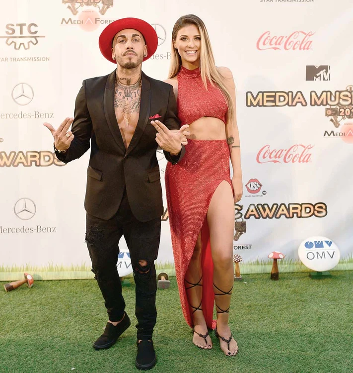 
    Alex Velea şi Antonia, sexy şi  asortaţi la SibiuFoto: Dorin Constanda / Andrei Piloiu  