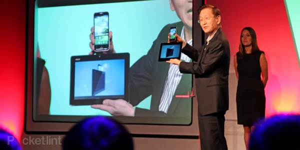asus padfone 2  foto pocket lint