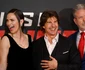 Tom Cruise pe covorul roșu cu Hayley Atwell și echipa, Getty