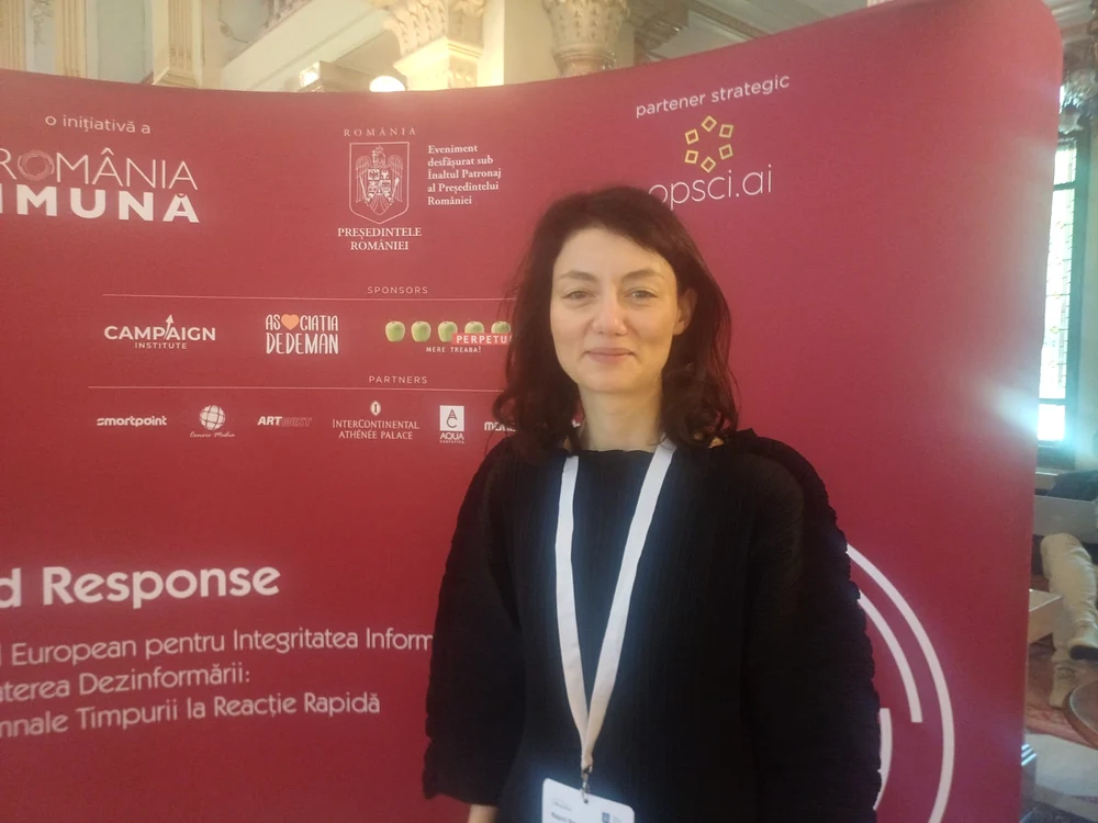 Raportul despre relaţia românilor cu reţelele sociale este îngrijorător