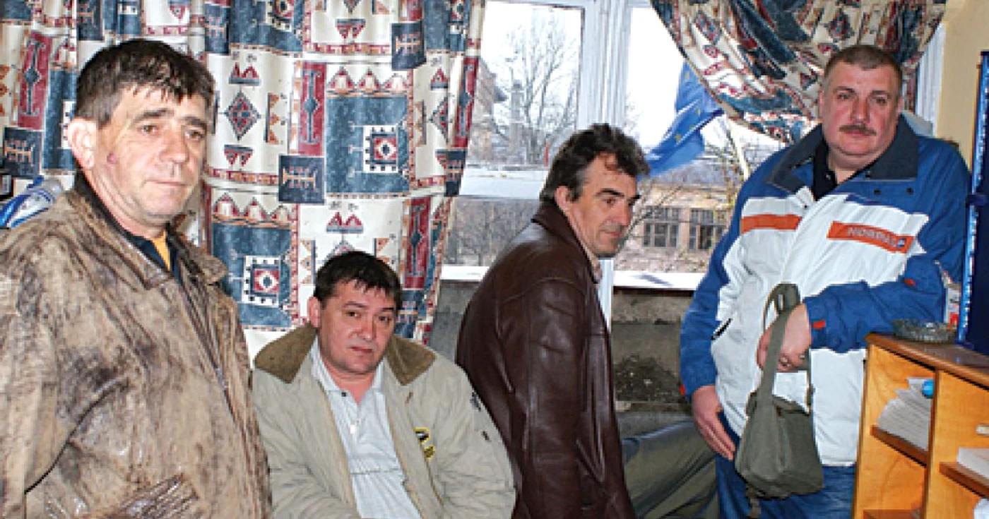 Foştii angajaţi au mai câştigat o luptă în războiul cu IMAR-ul