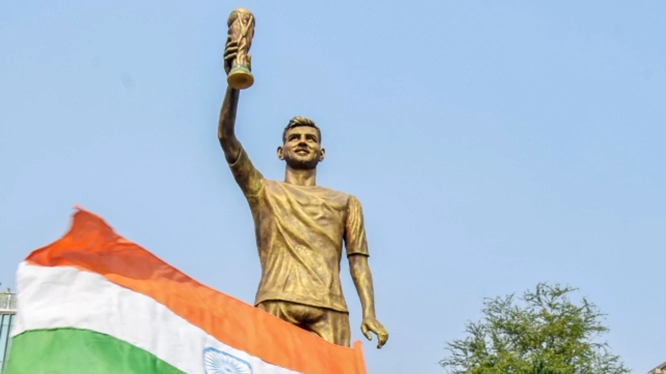 Monumentul lui Leo Messi din India FOTO Facebook