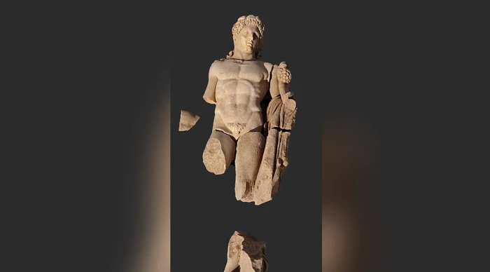 De ce statuile grecești au organe genitale mici / foto: arhiva Click!