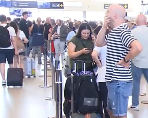 aglomerație aeroport otopeni FOTO Antena 3 CNN v1 jpg