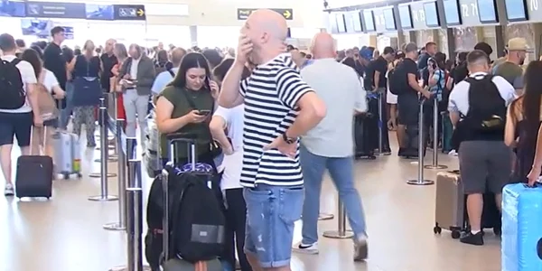 aglomerație aeroport otopeni FOTO Antena 3 CNN v1 jpg