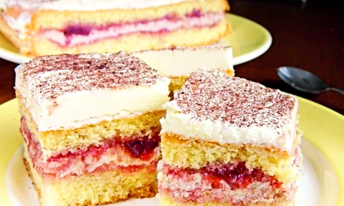 prajitura cu frisca si dulceata de visine jpeg
