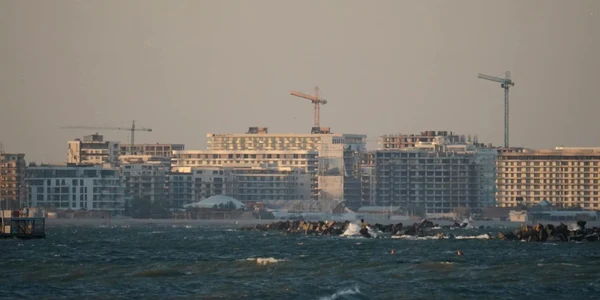 Mamaia foto Lucian Mindruta