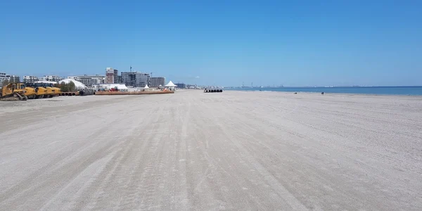 Plaje largite in Mamaia foto Calin Gavrilas