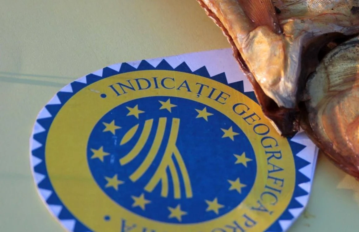 Peşte - scrumbia de Dunăre afumată IGP - recunoscută UE Sursa Facebook Scrumbie de Dunăre afumată