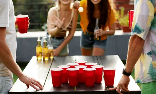 Jocurile de societate și berea la doză   combinația perfectă pentru seri distractive jpg