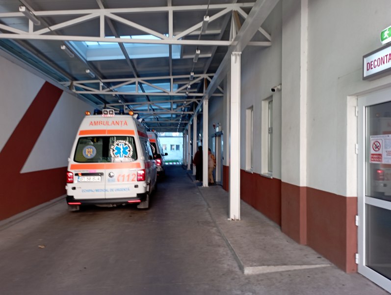Val de intoxicați cu ciuperci otrăvitoare la Botoșani. Peste 30 de oameni au ajuns la spital în 48 de ore