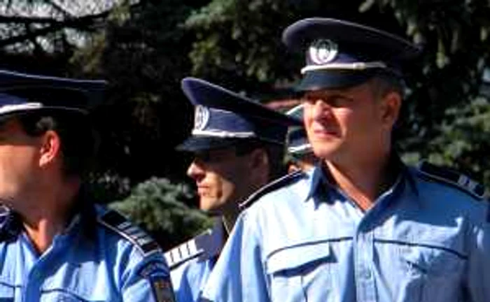 Poliţiştii bistriţeni vor da examen după 20 iulie