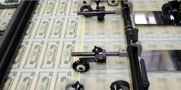 SUA au tipărit şi injectat în piaţă 2.300 de miliarde de dolari din 2009 şi până în iunie 2011, adică 75 de miliarde de dolari pe lună