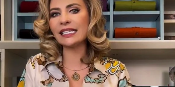 Adina Buzatu
