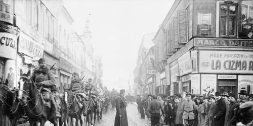 Austro Hungarian cavalry entering Bucharest, 6 December 1916 jpg