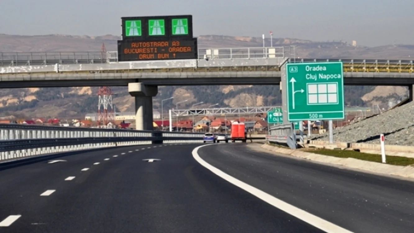 
    CNADNR)vrea să inaugureze în acest an 95 de kilometri de autostradă foto: România Tv   