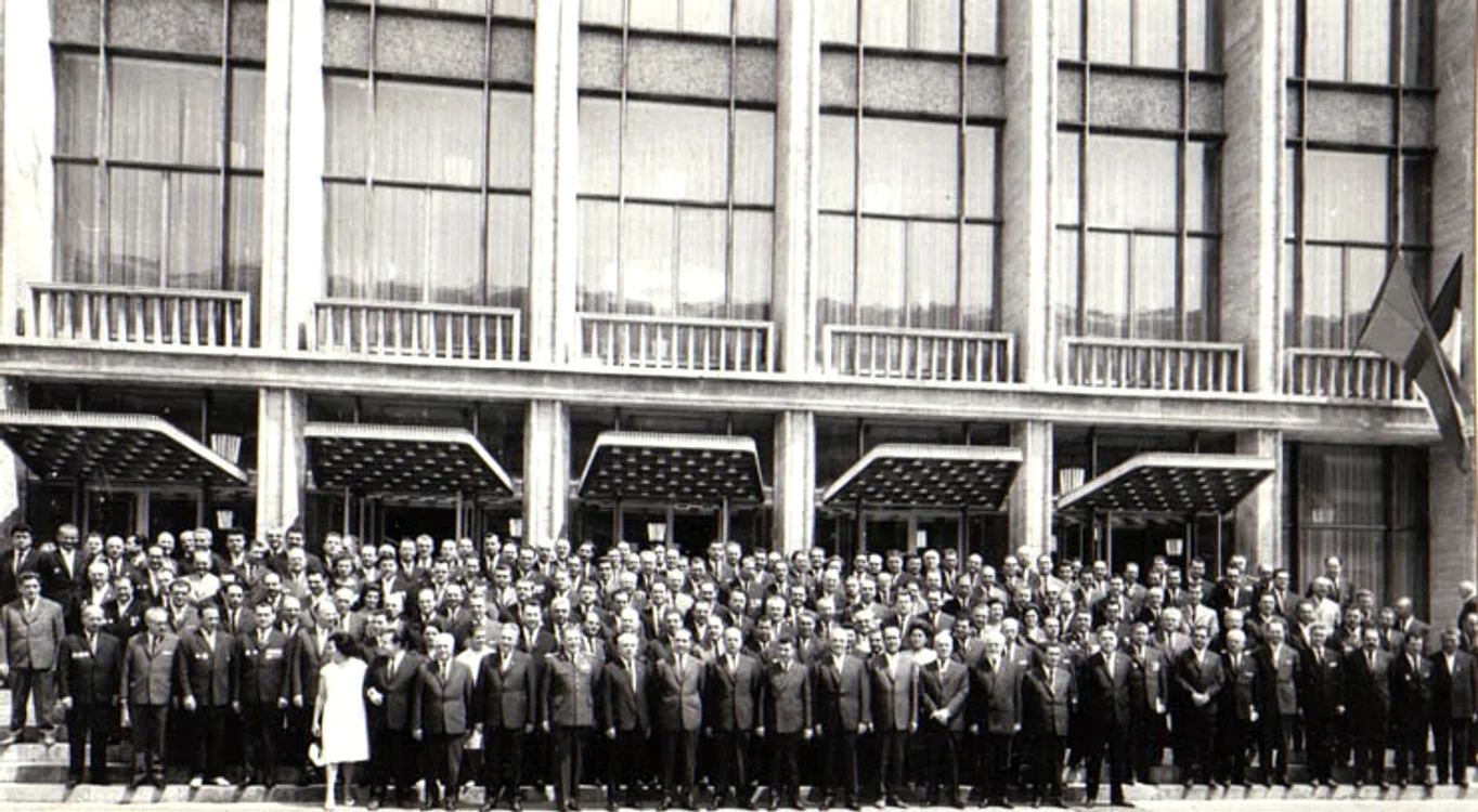 Cel de-al IX-lea congres al comuniștilor români, desfășurat la Sala Palatului, l-a adus în fruntea românilor pe neuitatul Nicolae Ceaușescu foto: Fototeca online a comunismului românesc, cota: 46/1965