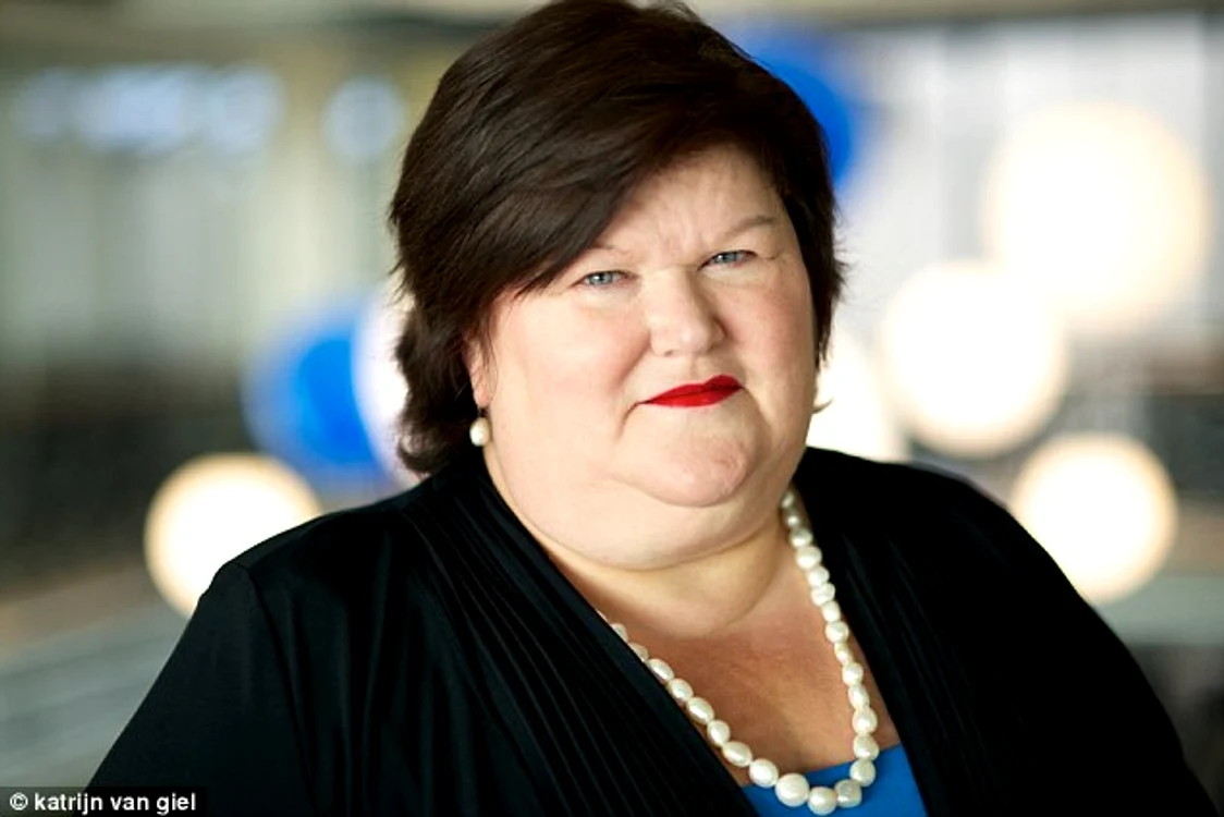 
    Maggie De Block cântăreşte 127 kg la vârsta de 52 de anifoto: Daily Mail  
