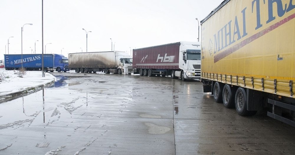 Importurile de produse alimentare, verificate şi de ANSVSA în baza informaţiilor de la Vamă