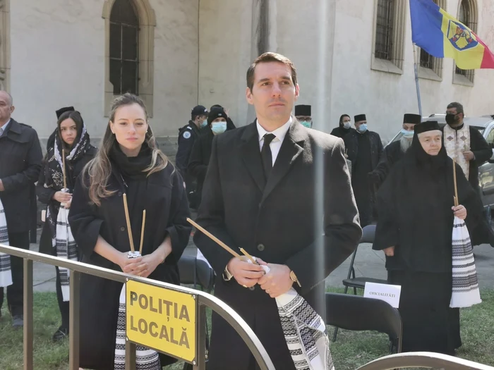 Principele Nicolae și soția acestuia, Ana-Maria Binder, la înmormântarea ÎPS Pimenfoto: Oana Șlemco