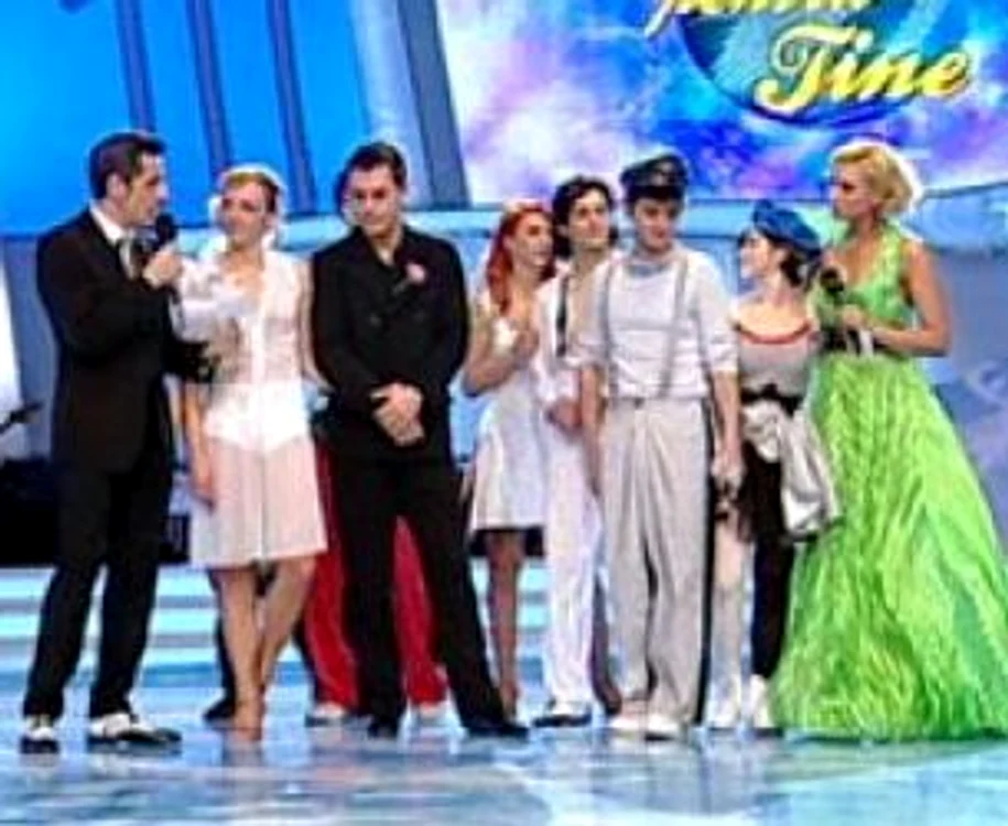 
    "Dansez pentru tine" - duelul celor trei echipe  
