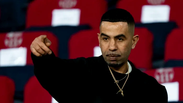 Tatăl lui Lamine Yamal strânge cutii de carton de pe stradă pentru a le vinde cu 8 eurocenți.