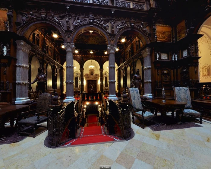 Bradul va fi amplasat în Holul de Onoare de la Castelul Peleş. FOTO: peles.ro