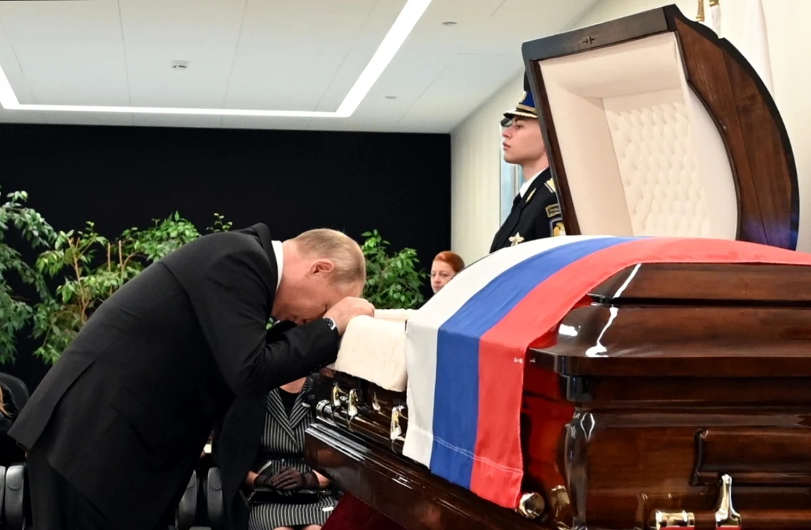 Putin în lacrimi. FOTO EPA-EFE
