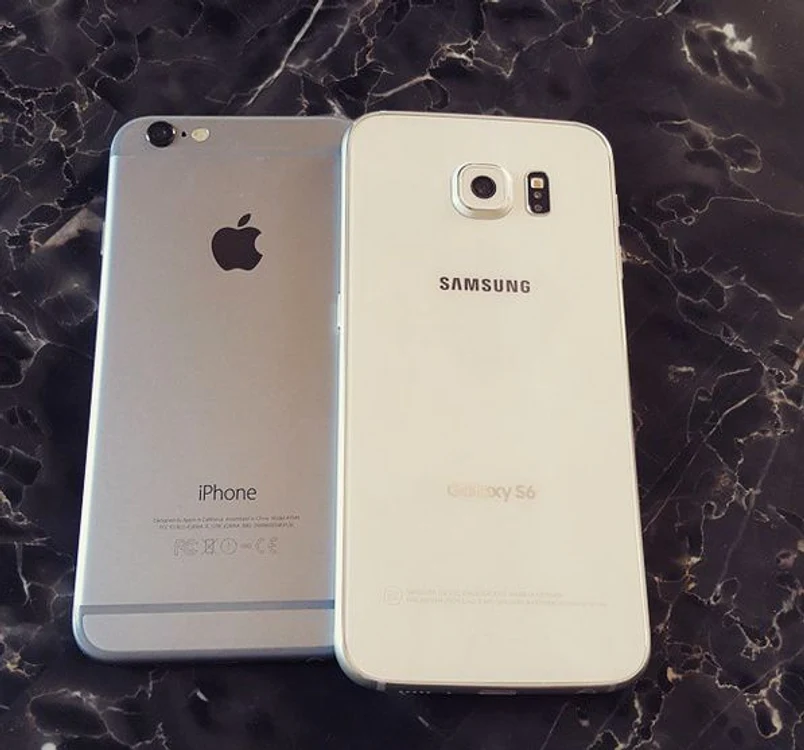 
    iPhone 6 şi Galaxy S6 au fost puse la fiertFoto Instagram  