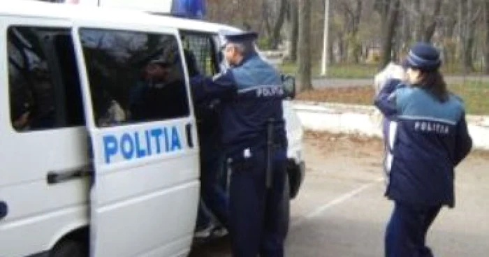 Slatina: Un urmărit internaţional a fost prins de poliţiştii olteni