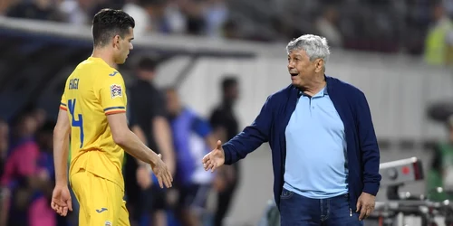 Ianis Hagi si Mircea Lucescu (Sportpictures) jpg