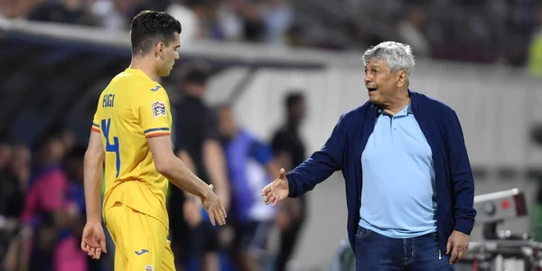 Ianis Hagi si Mircea Lucescu (Sportpictures) jpg